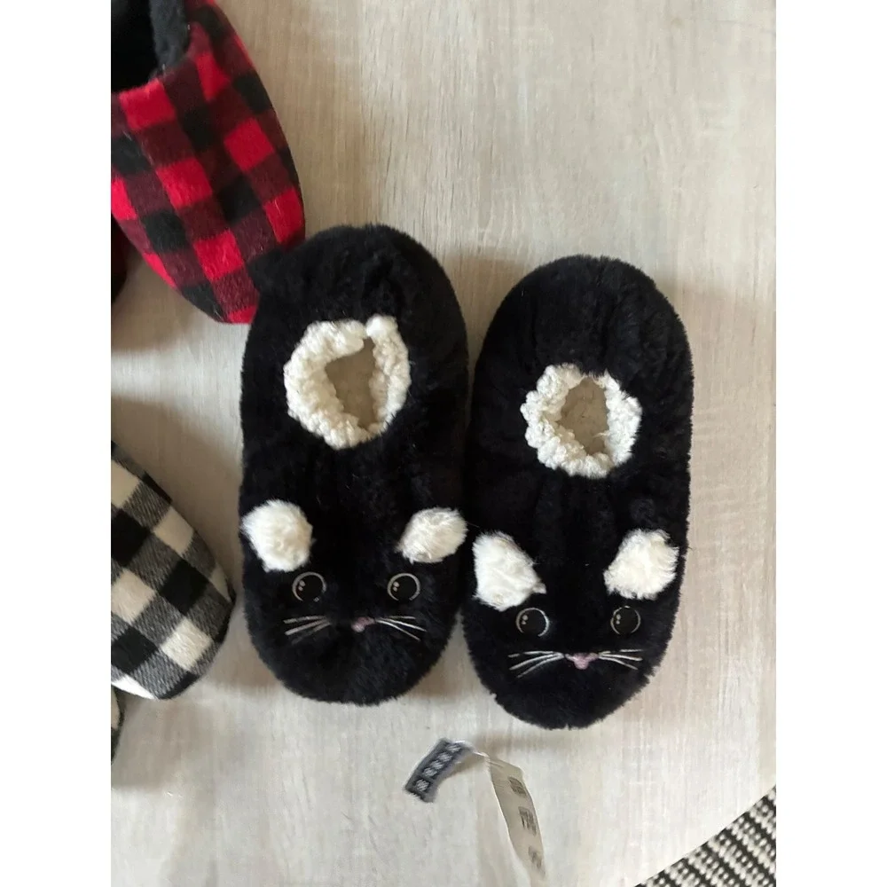 Old Navy Kids Slipper Bundle Cat Faux Fur Red White Buffalo Plaid 3 Pairs